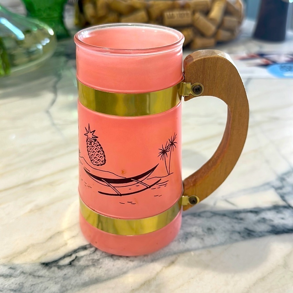 Vintage 1960s Siesta Ware frosted glass tiki mug Pink/coral